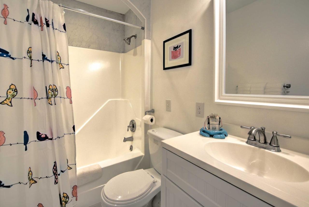 Oak Island Cottage Minutes To Long Beach! Екстер'єр фото