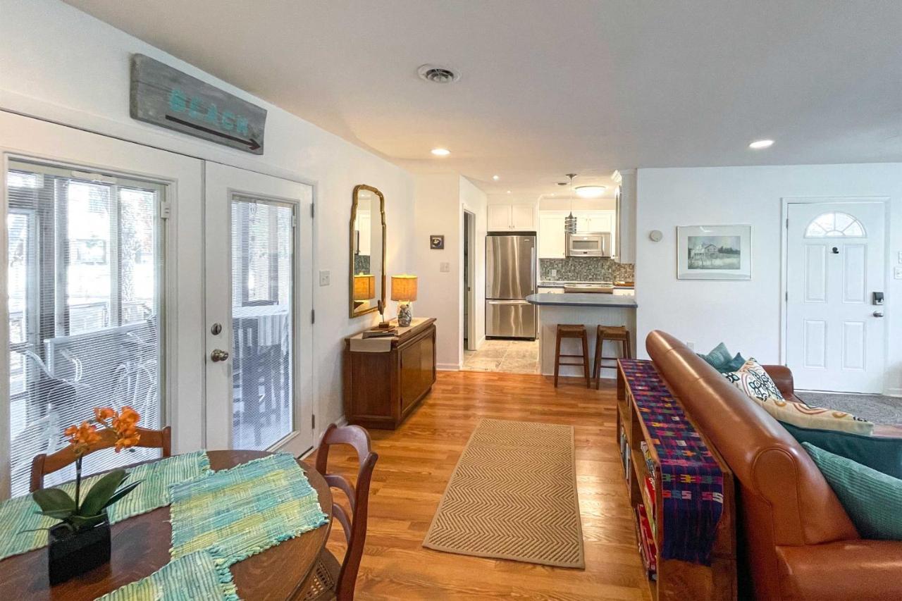 Oak Island Cottage Minutes To Long Beach! Екстер'єр фото