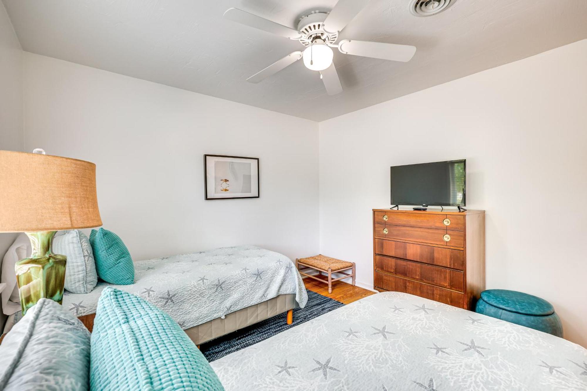 Oak Island Cottage Minutes To Long Beach! Екстер'єр фото