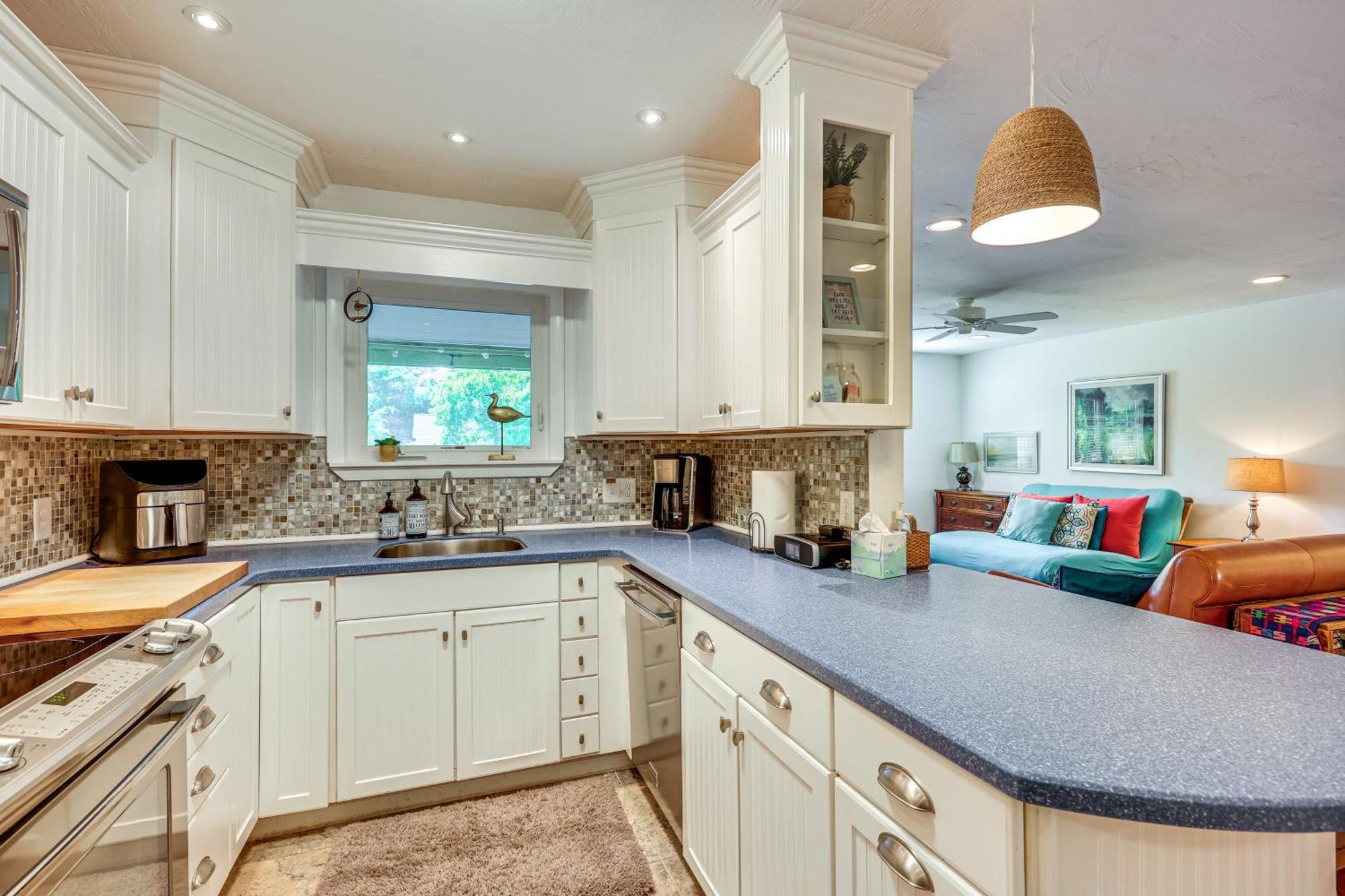 Oak Island Cottage Minutes To Long Beach! Екстер'єр фото
