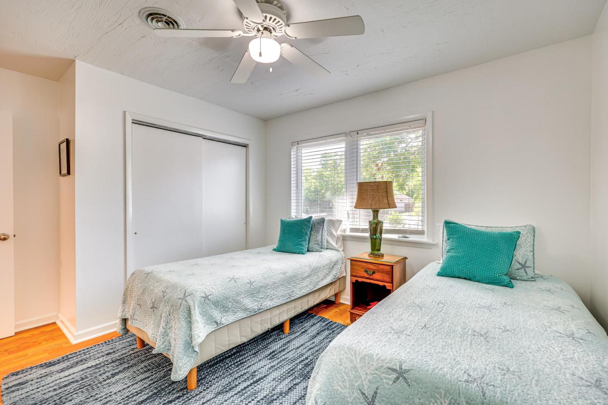 Oak Island Cottage Minutes To Long Beach! Екстер'єр фото