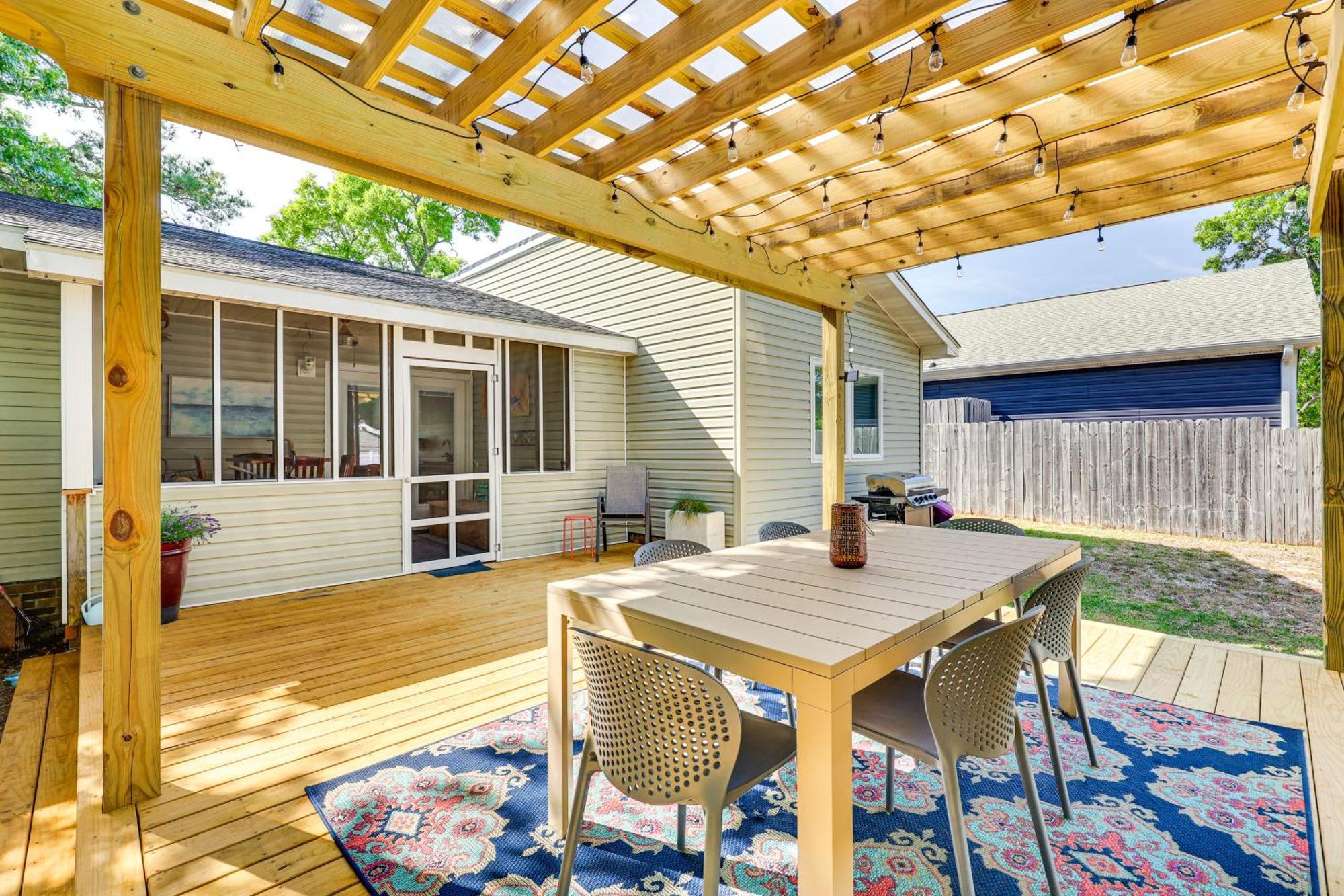 Oak Island Cottage Minutes To Long Beach! Екстер'єр фото