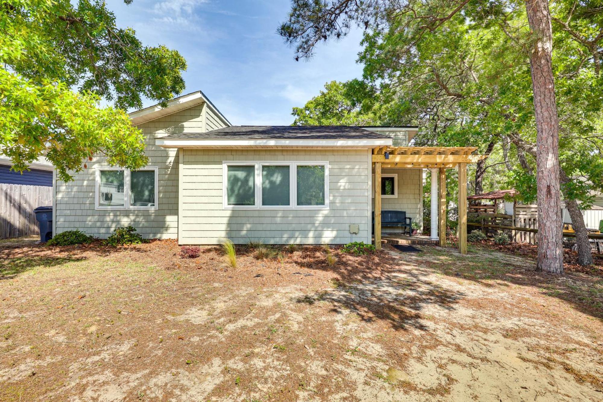 Oak Island Cottage Minutes To Long Beach! Екстер'єр фото