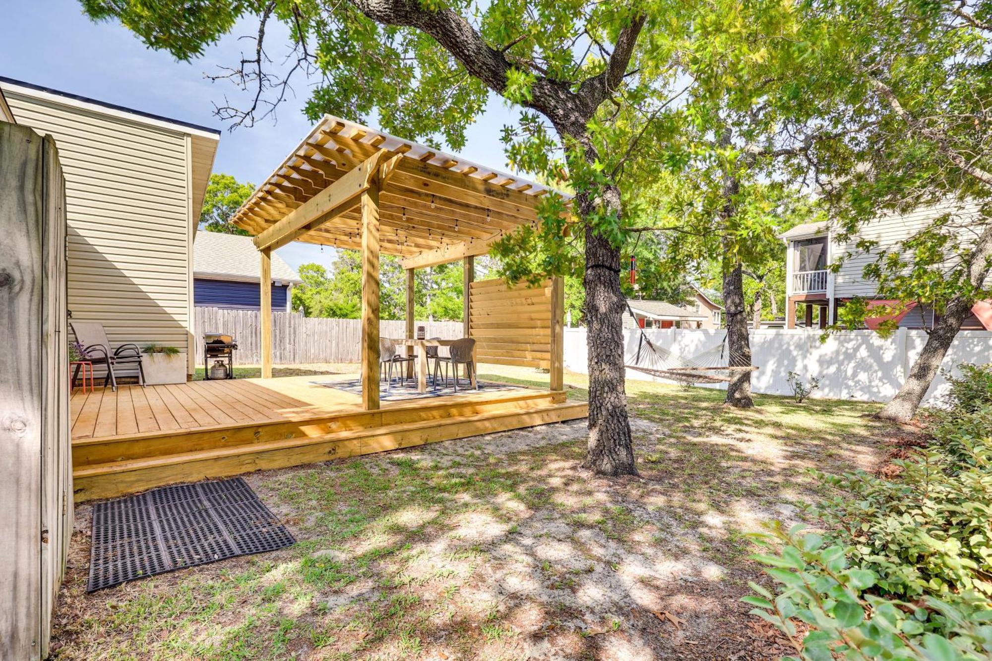 Oak Island Cottage Minutes To Long Beach! Екстер'єр фото
